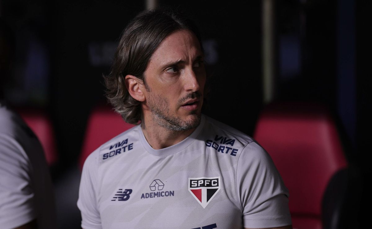 Ruan tenta impressionar Zubeldía e se firmar no elenco do São Paulo