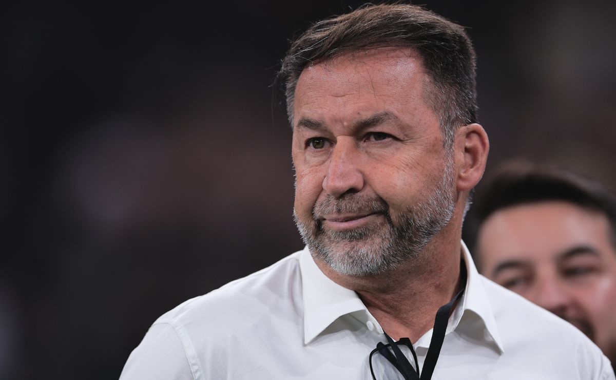 Venê Casagrande denuncia dívida por Raniele e golpe do Corinthians no futebol.