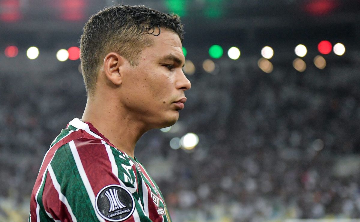 Thiago Silva segue lesionado e é dúvida para Fluminense x Athletico-PR pelo Brasileirão