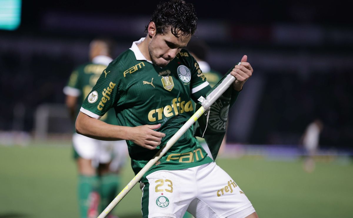 Palmeiras: Sucesso com Mentalidade Forte, Segredo Revelado por Raphael Veiga
