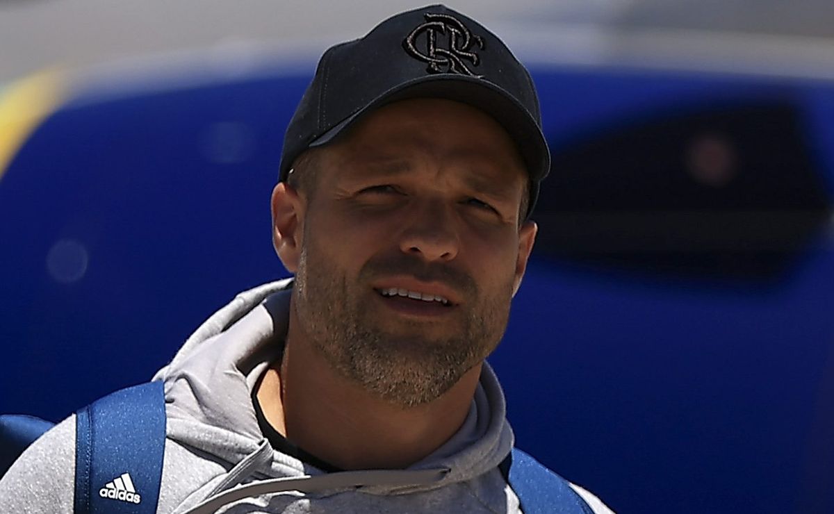 Diego Ribas Aprovado para Assinar com Rival e Retornar como Dirigente no Futebol
