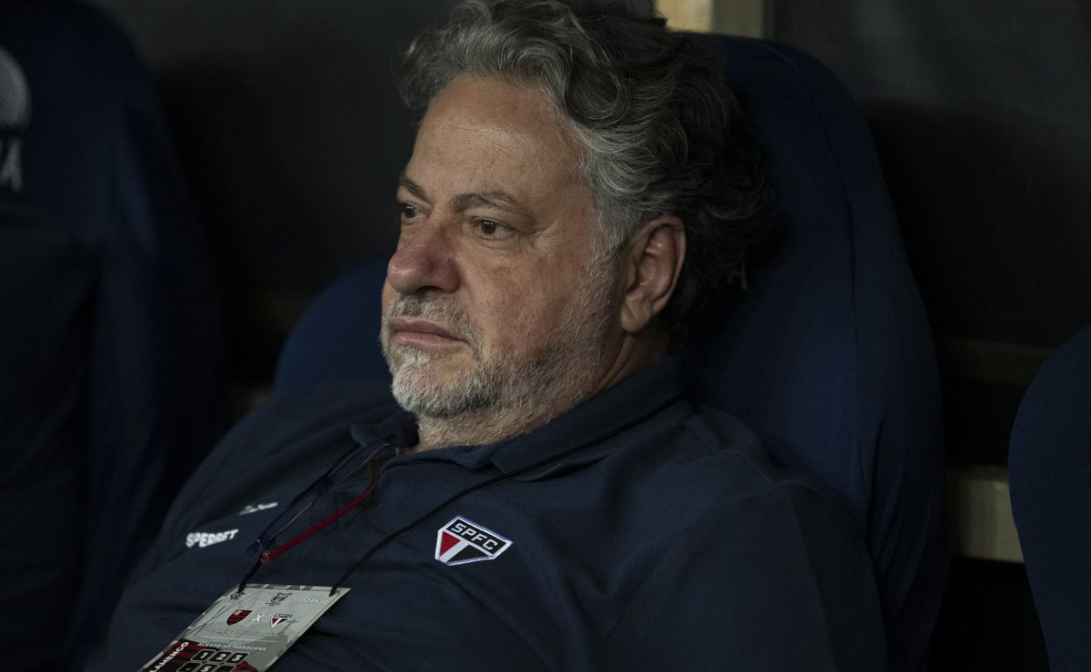 Casares inicia mudanças no São Paulo e avalia rescisão com Méndez