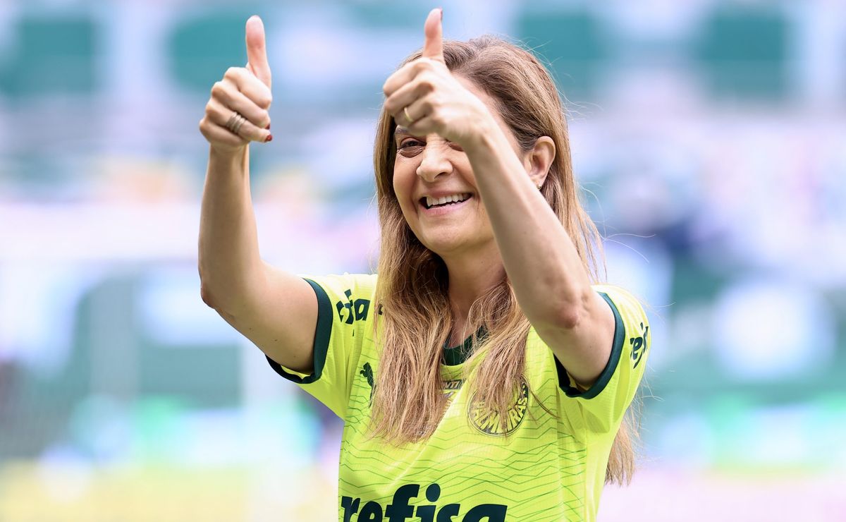 Palmeiras recebe aprovação da FIFA para uso do gramado da Arena Barueri.