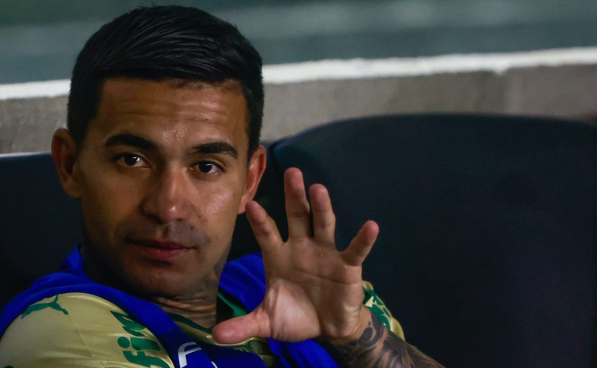 Abel Ferreira avalia que Dudu não aguenta partida completa no Palmeiras.