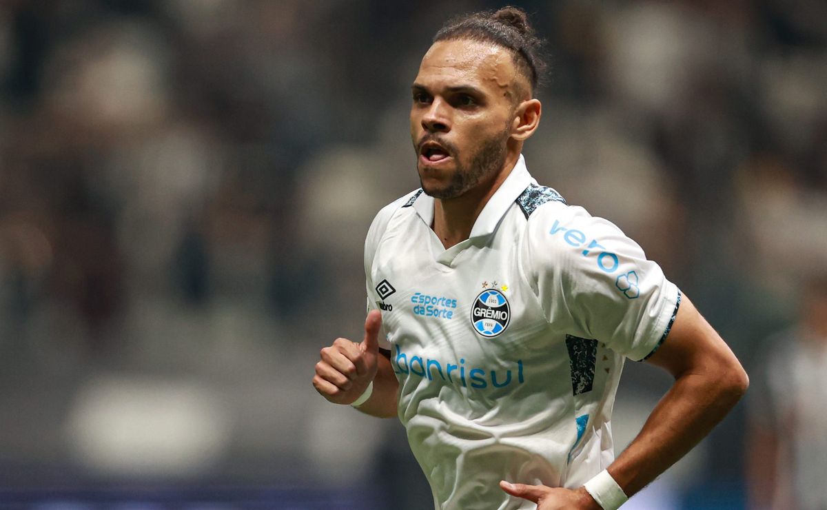 Braithwaite é comparado com Noé em Palmeiras x Grêmio: “Carregando”