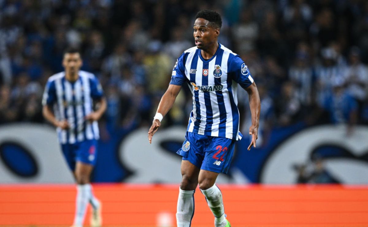 Casares admite interesse em Wendell, mas destaca dificuldades na negociação com São Paulo