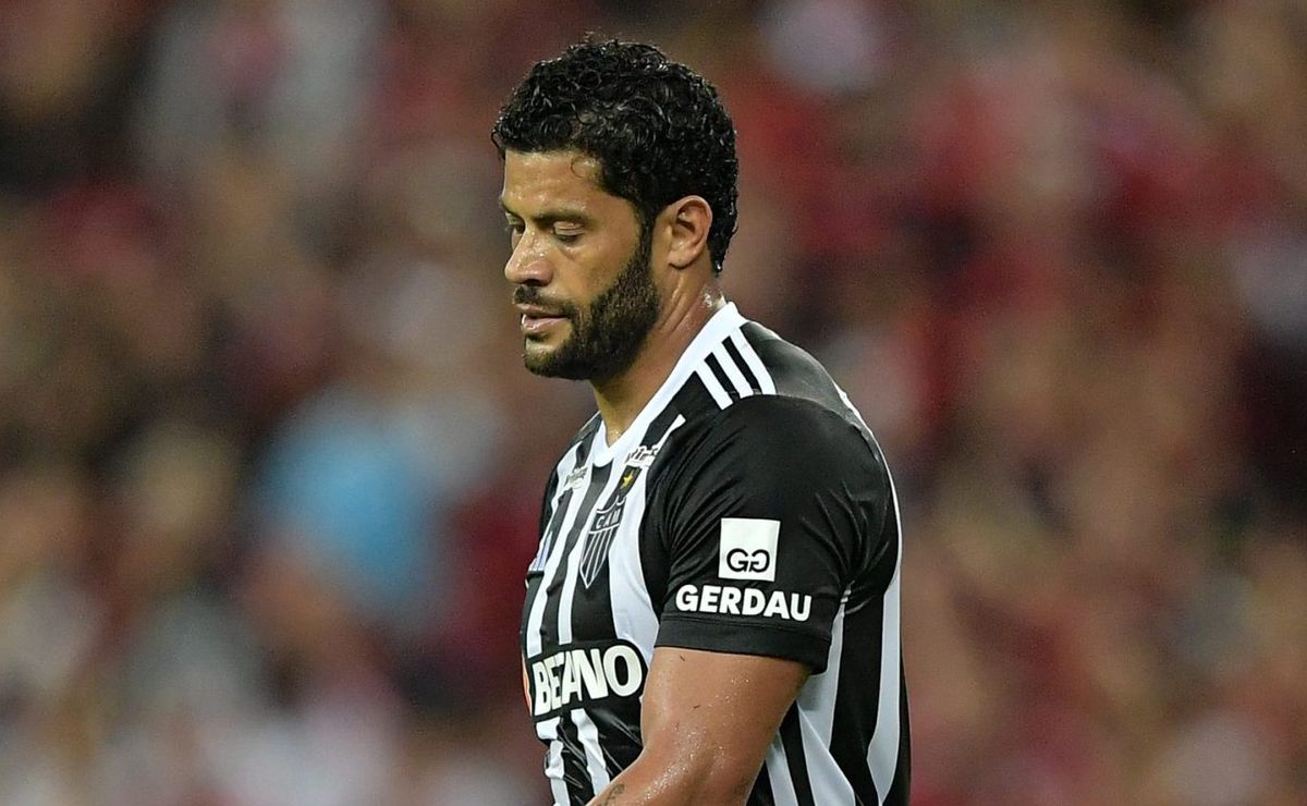 Provocado pela torcida em Flamengo x Atlético-MG, Hulk dá resposta inusitada no Maracanã