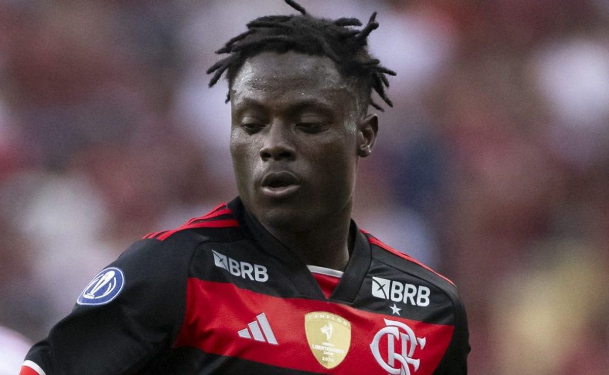 Oportunidades para Shola ao lado de Filipe Luís contra Cuiabá no Flamengo