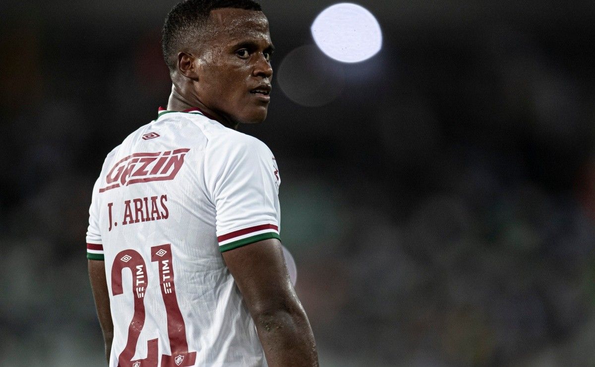 Com Arias mais perto do Galatasaray, Fluminense inicia busca por substituto do colombiano
