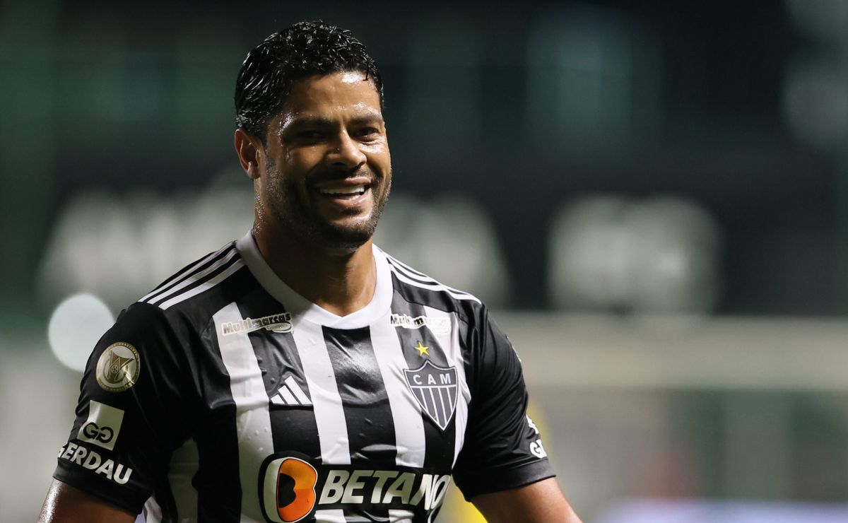 Hulk publica foto com título na Seleção Brasileira após polêmica com Luiz Henrique em Atlético-MG x Botafogo 