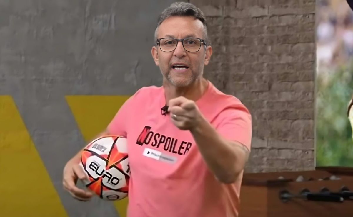 Neto critica postura do elenco do Corinthians em relação a Augusto Melo