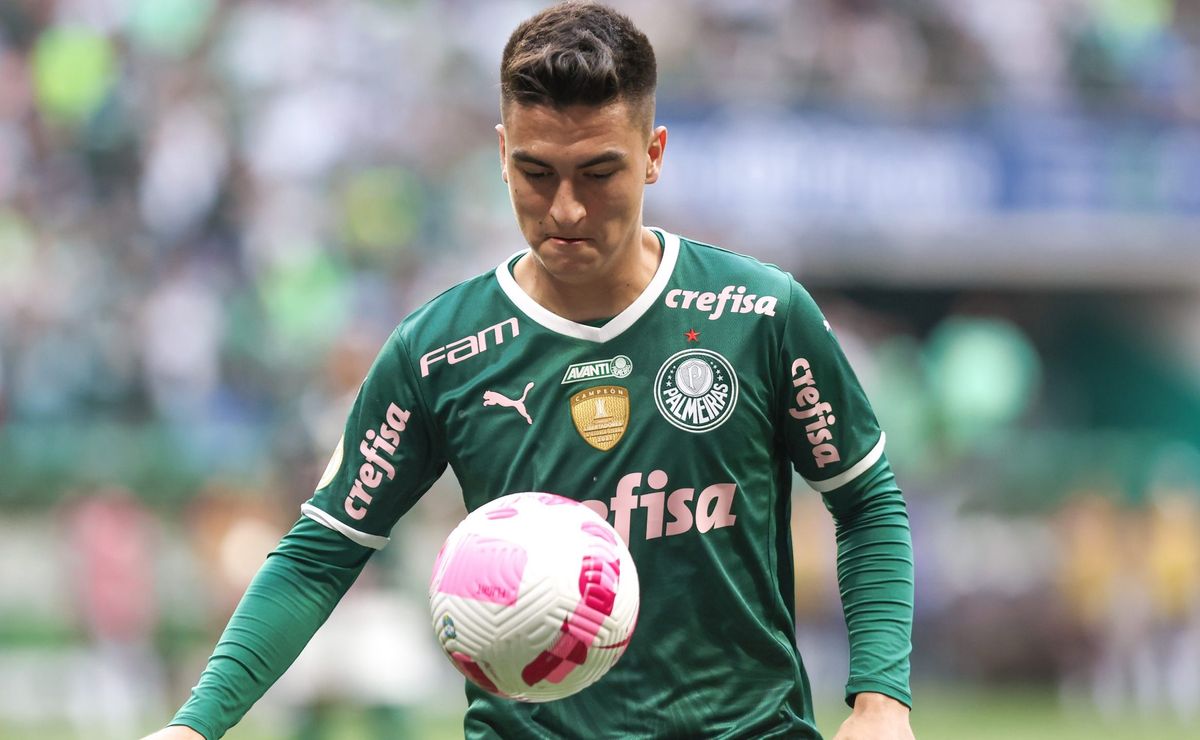 Eduard Atuesta está de volta ao Palmeiras, Abel Ferreira avalia e meia pode parar na Arábia Saudita
