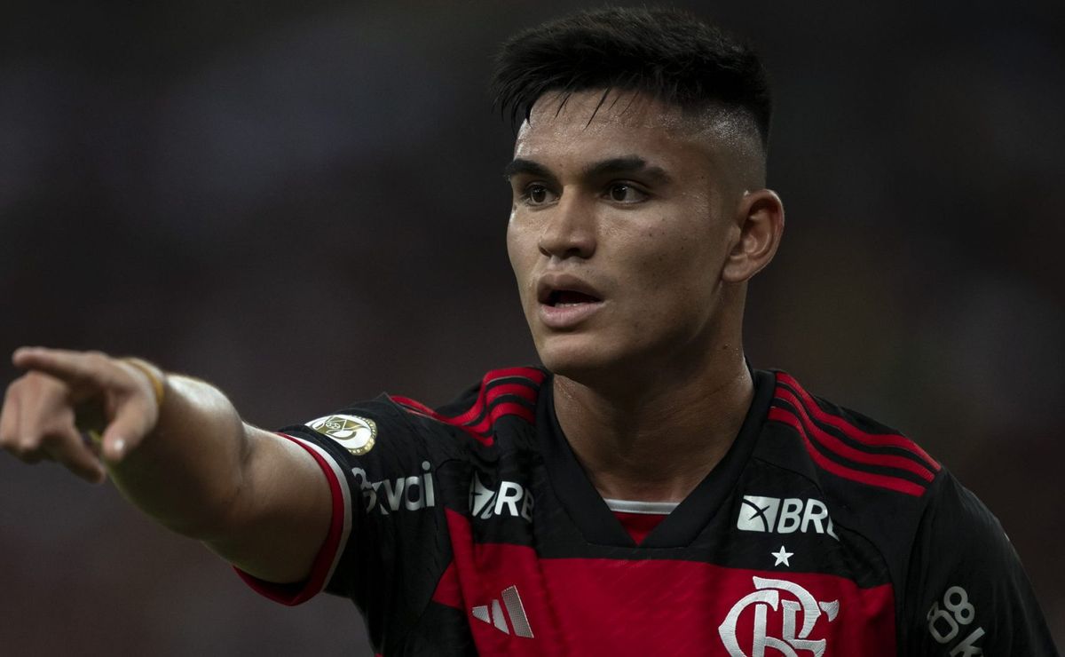 Alcaraz recebe péssima notícia e leva punição no Flamengo através do STJD