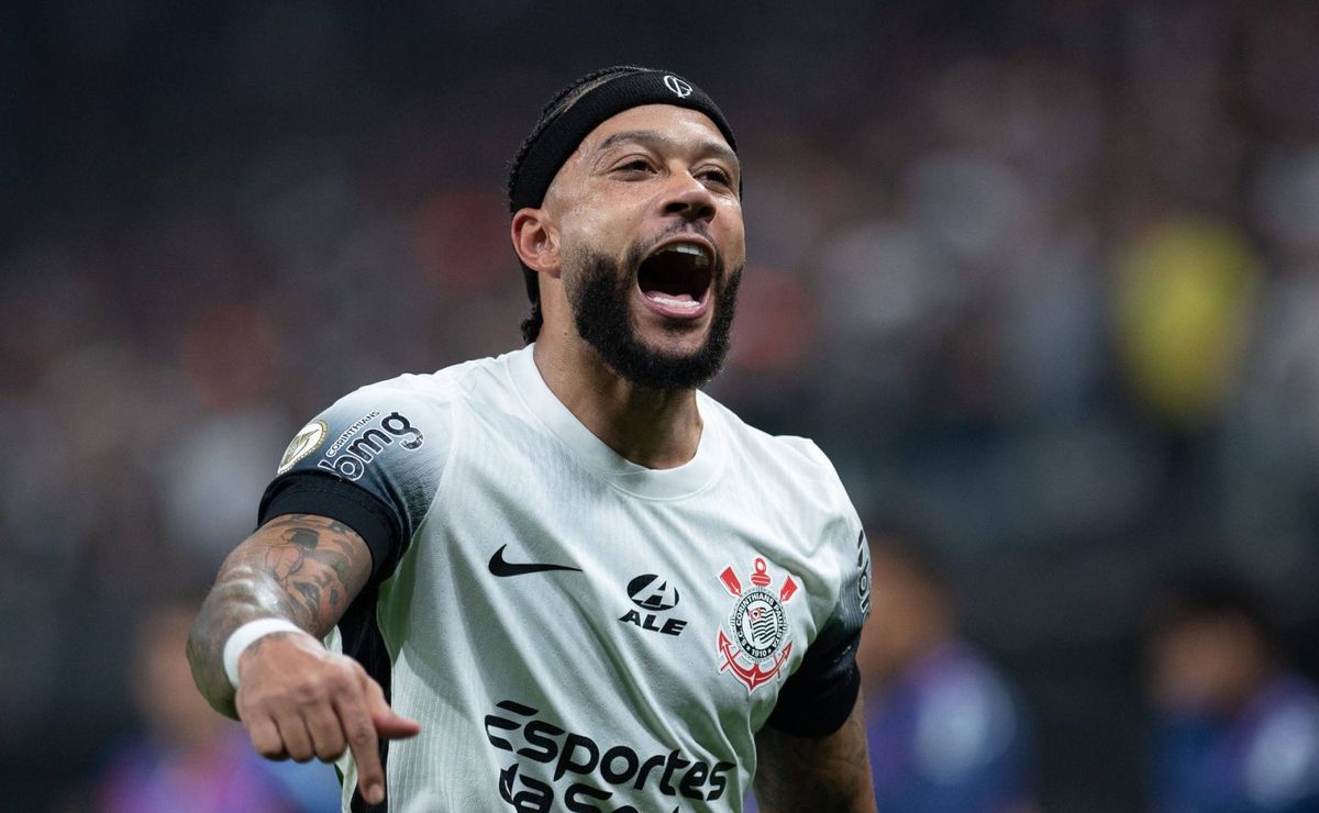 Palmeiras colabora com Corinthians de Memphis Depay rumo à Libertadores.