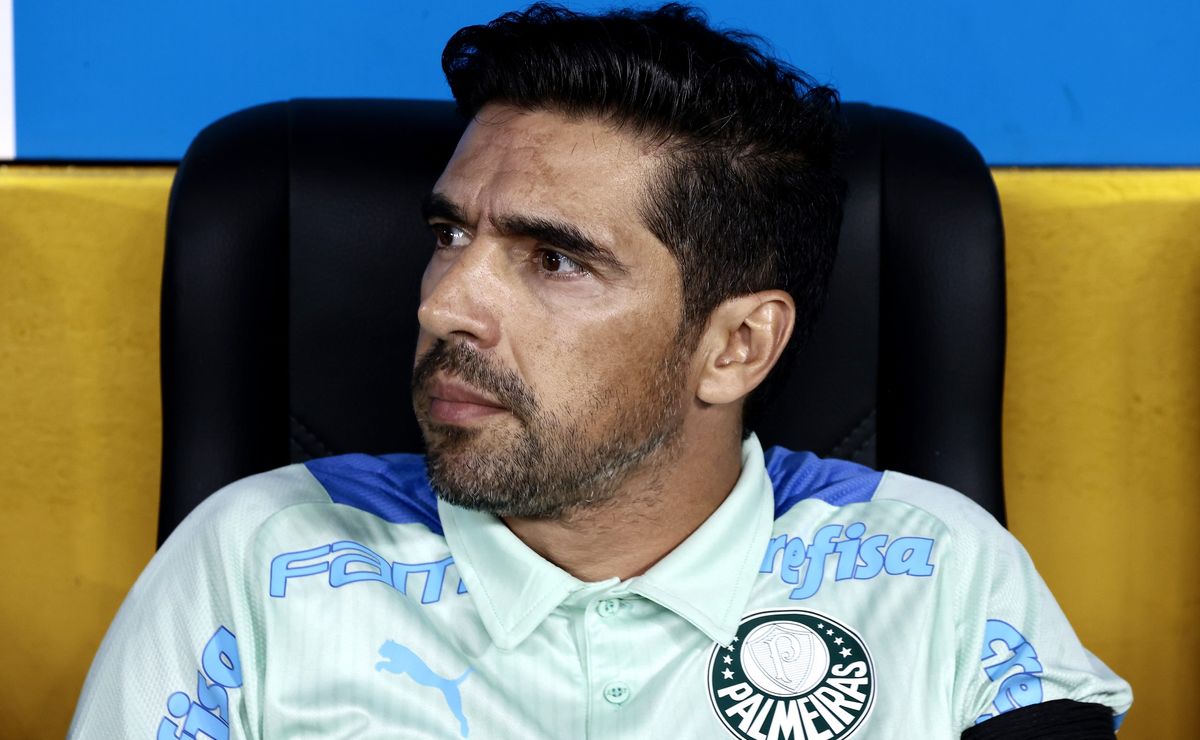 Ferreira destaca importância de estar preparado após derrota para o Flamengo.