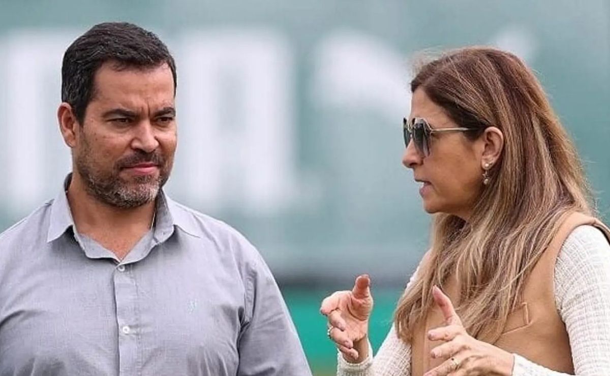 Proposta do Flamengo reforçada por João Paulo Sampaio; Saída do Palmeiras ganha força.