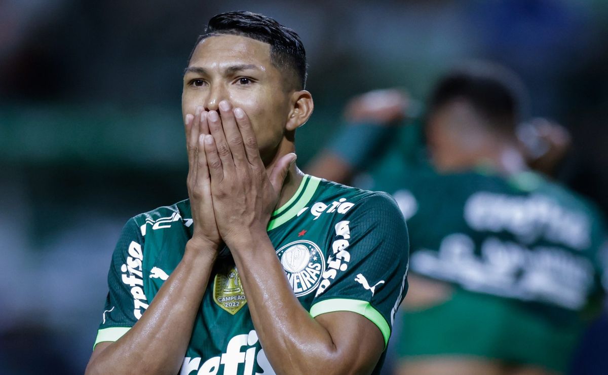 Rony pode fechar com o Fluminense e não escolher o Cruzeiro em 2025