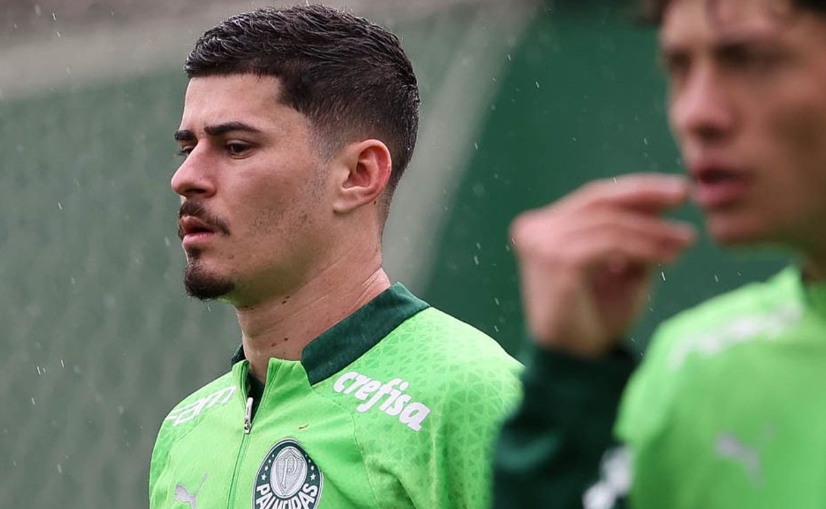 Sugestão de Sormani: Rômulo do Palmeiras como novo camisa 10 no Santos