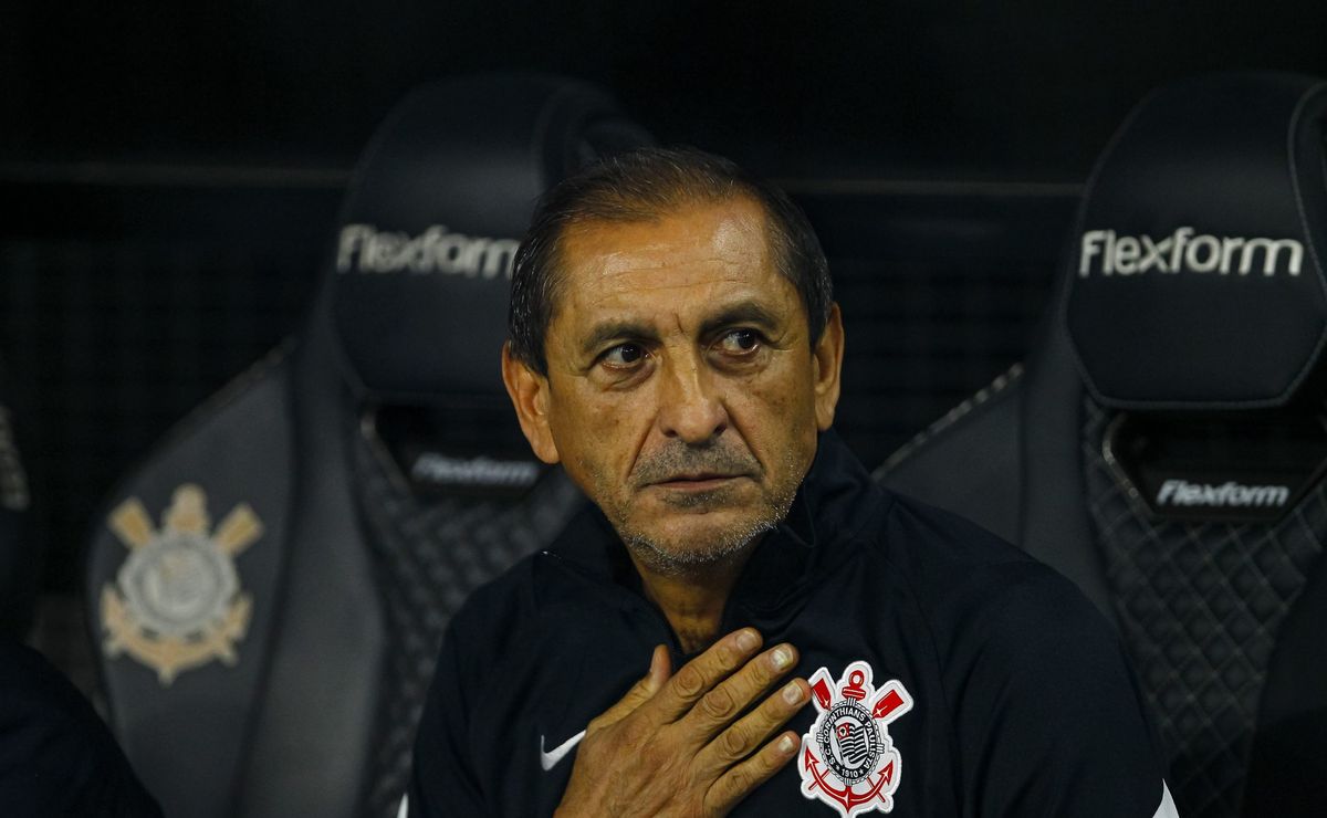 Corinthians enfrentará Boca Juniors ou River Plate na Pré-Libertadores 2025.