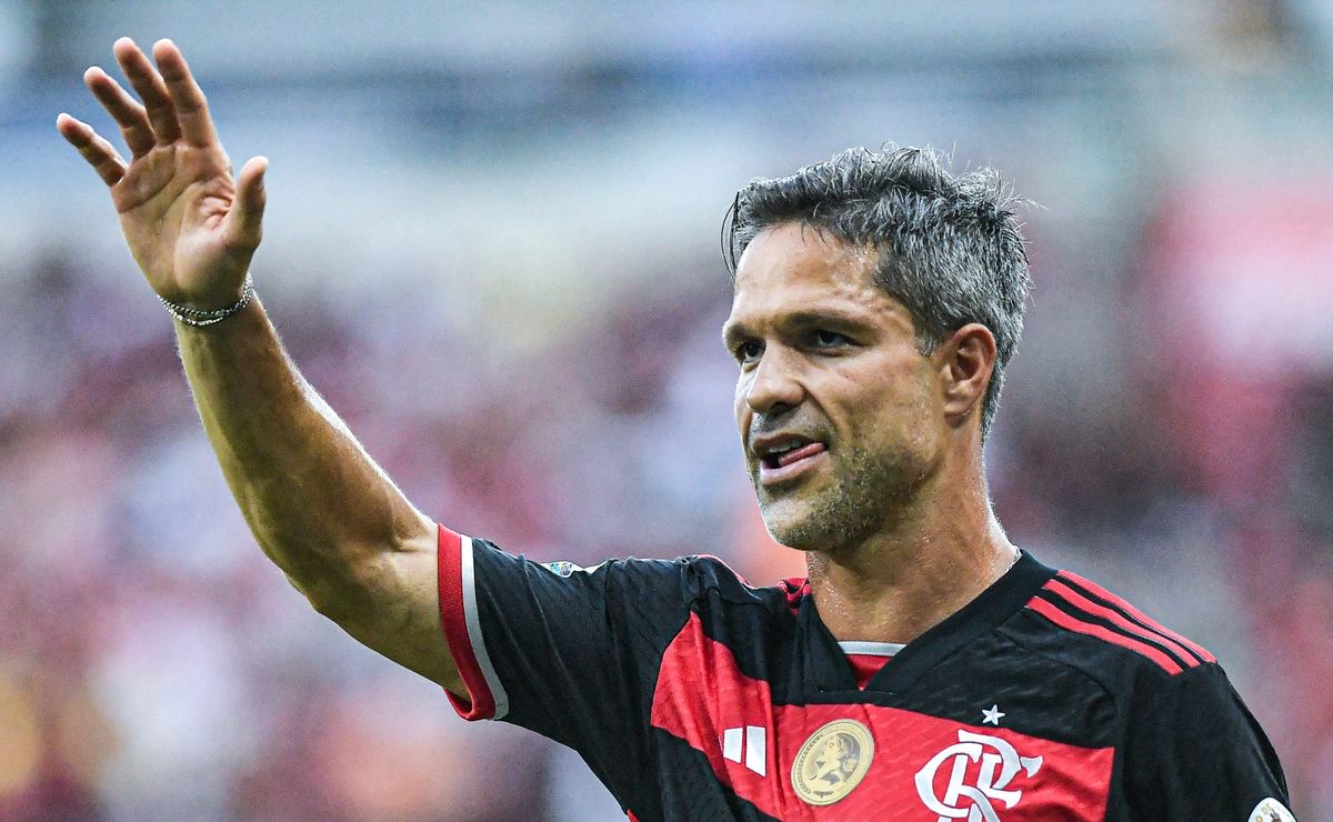 Diego Ribas recebe convite especial do Flamengo para nova função no clube