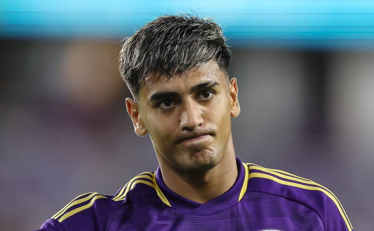 Presença de Facundo Torres no Palmeiras pode impactar elenco de Abel no Paulistão.