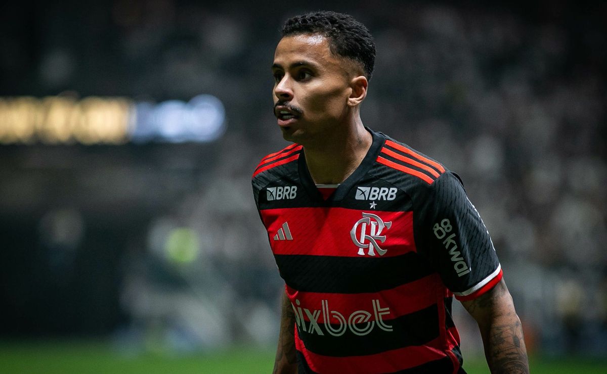 Flamengo recebe atualização sobre o Rennes e contratação que esfria saída de Allan