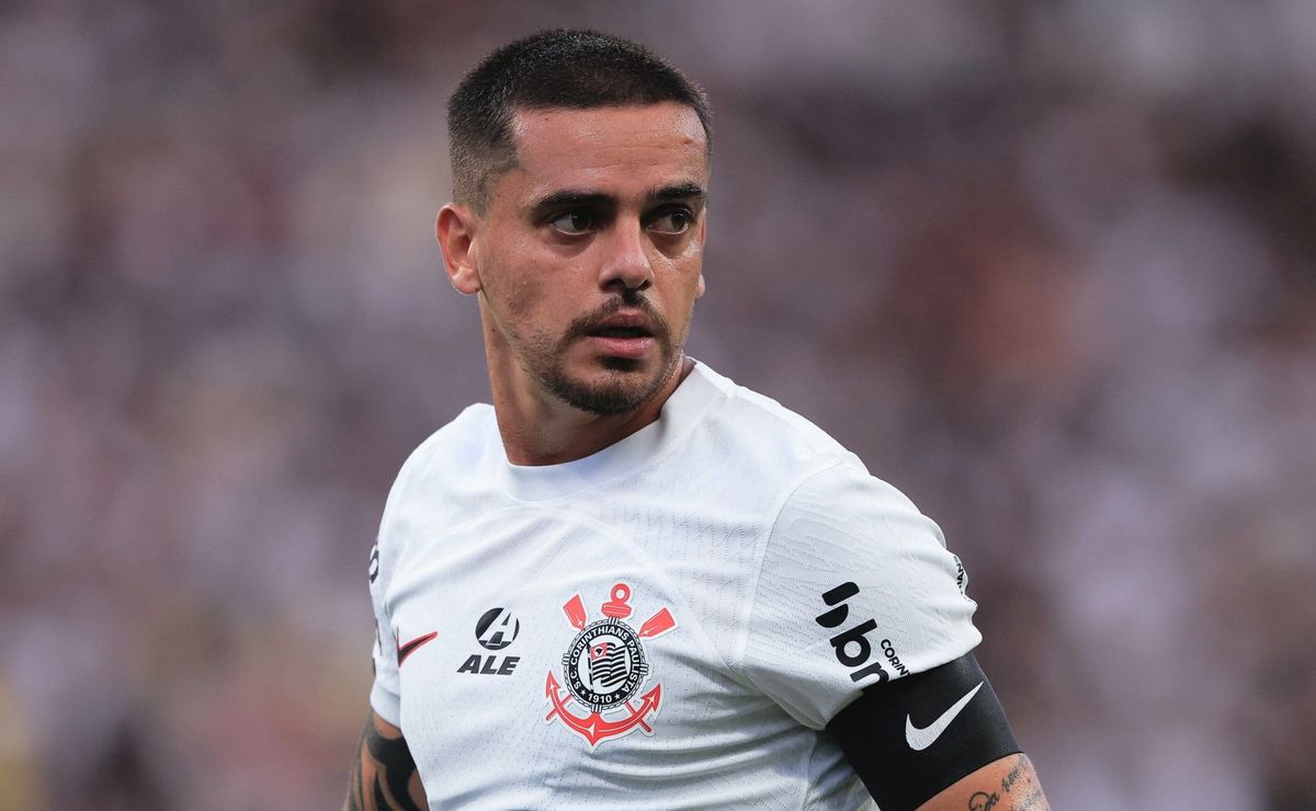 Fagner se despede do Corinthians e termos do contrato firmado com o Cruzeiro chama atenção