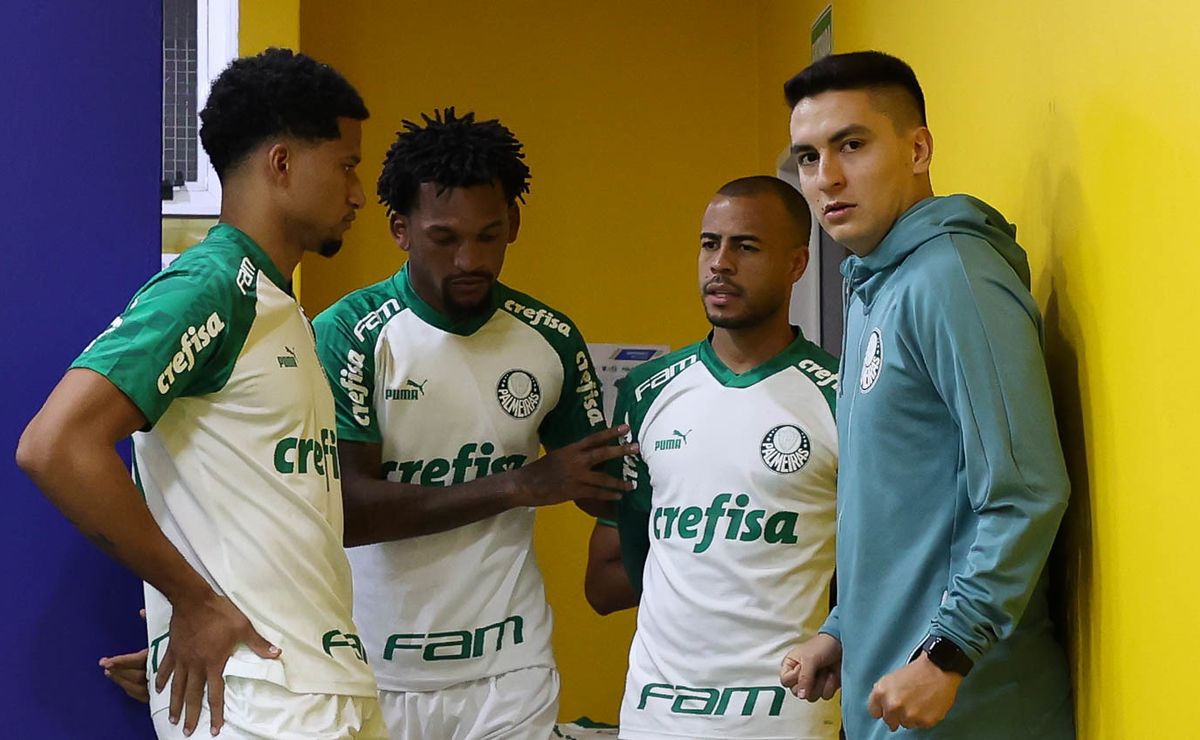 Empresário confirma interesse do Vasco, Palmeiras não cogita venda de Murilo.