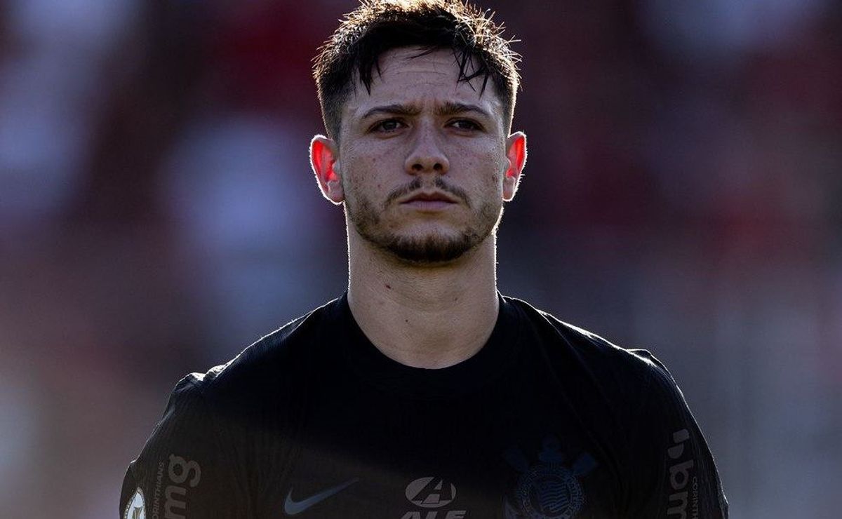 Atitude Firme de Rodrigo Garro na Reapresentação ao Corinthians