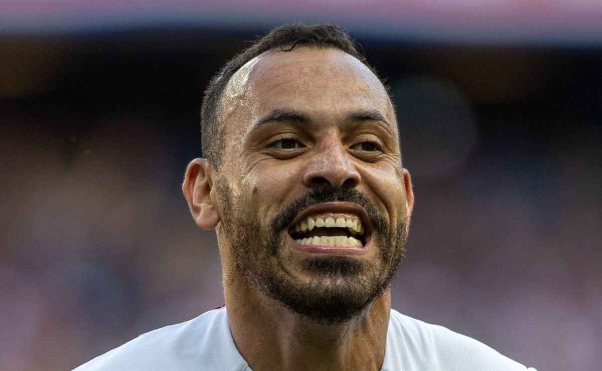 Grêmio sonda Moisés para substituir de Soteldo e Fortaleza pede R$ 37 milhões