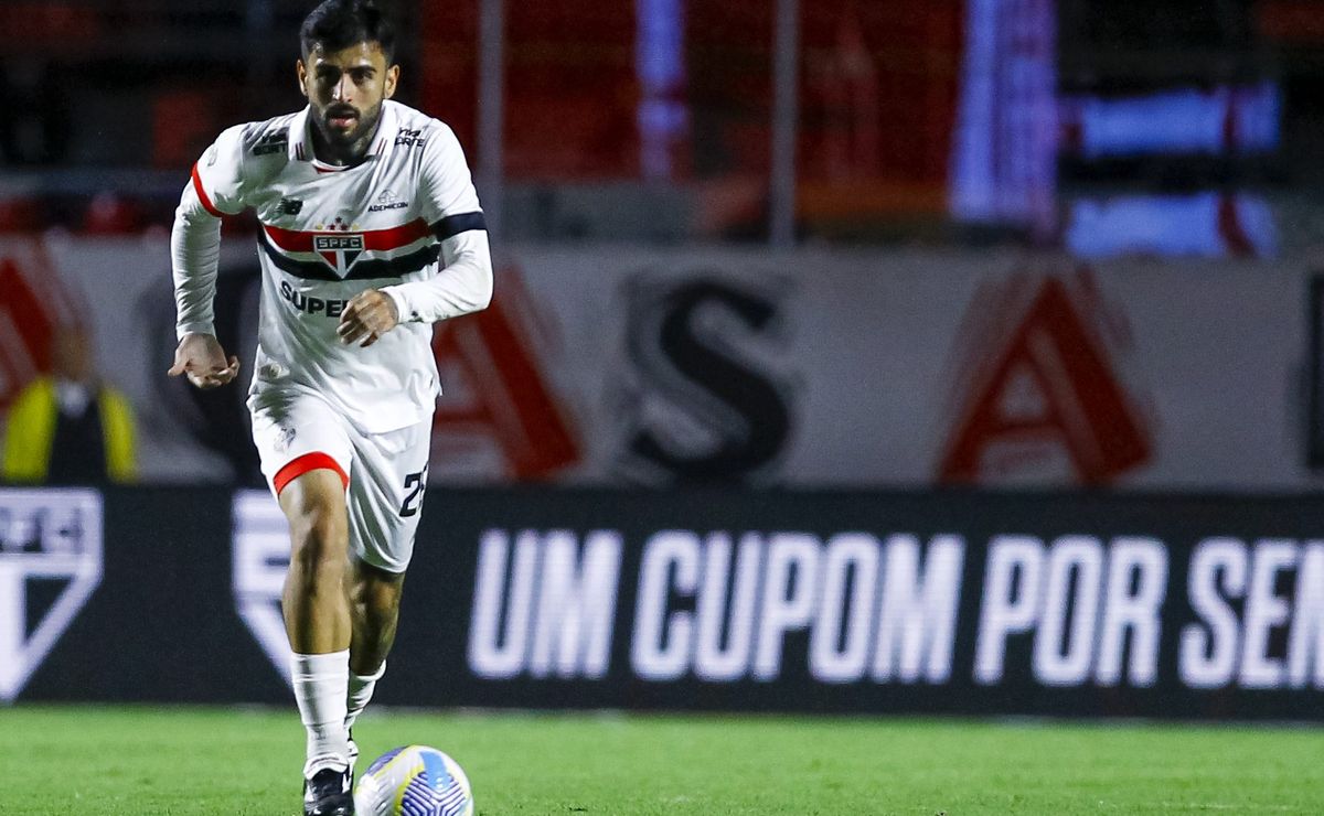 São Paulo libera Liziero, mas volante tem dificuldades de encontrar um novo clube