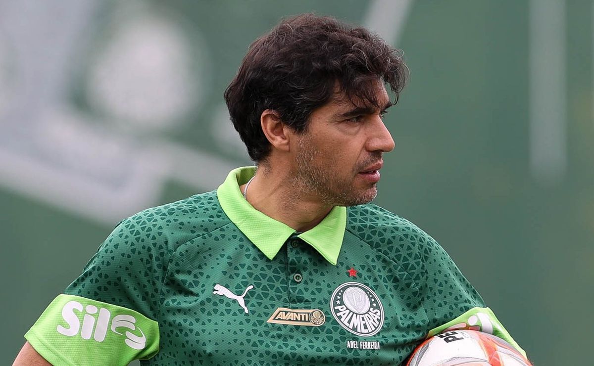Abel defende tabu de 30 anos em Palmeiras x Portuguesa e coincidência surge