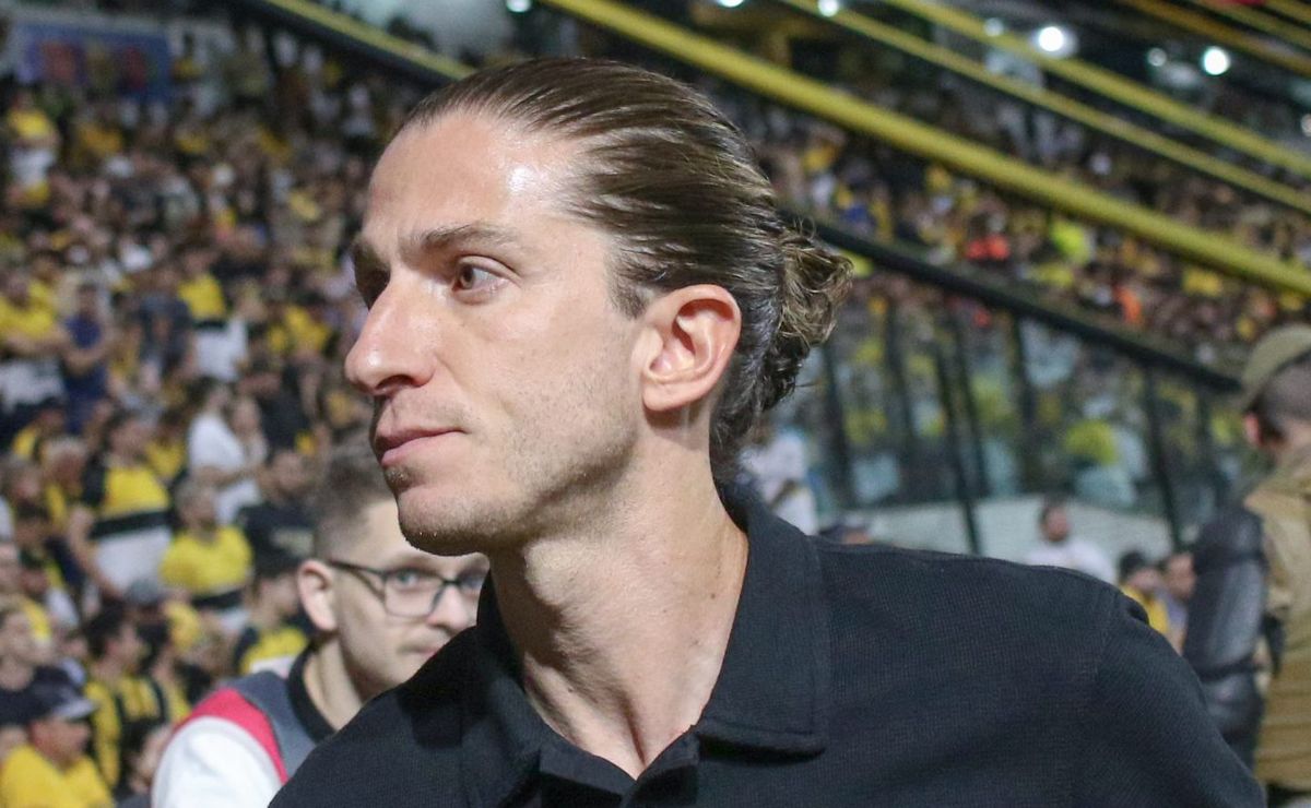 Após Gabigol e Fabrício Bruno, mais um medalhão quer sair do Flamengo de Filipe Luís