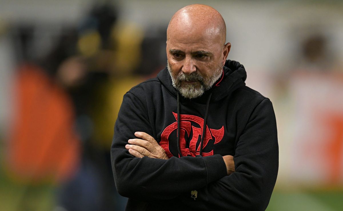 Sampaoli irritado na França por não contratação de trio do Flamengo