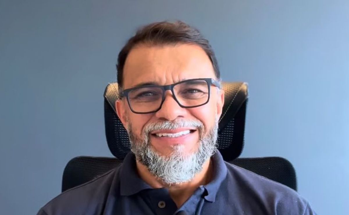 Corinthians contrata coach com experiência marcante no Fluminense e Palmeiras.