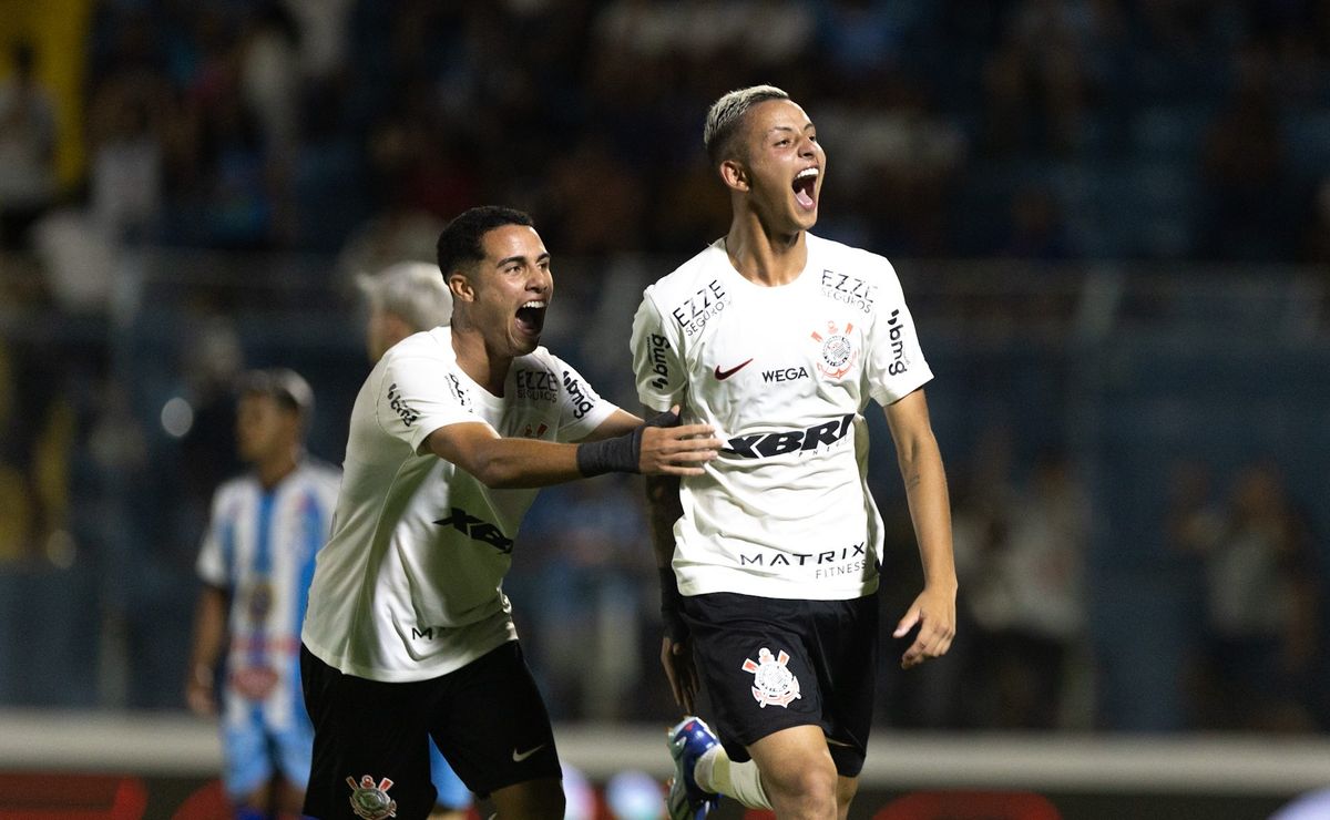 Corinthians reafirma supremacia na Copinha após presença ilustre em vitória.