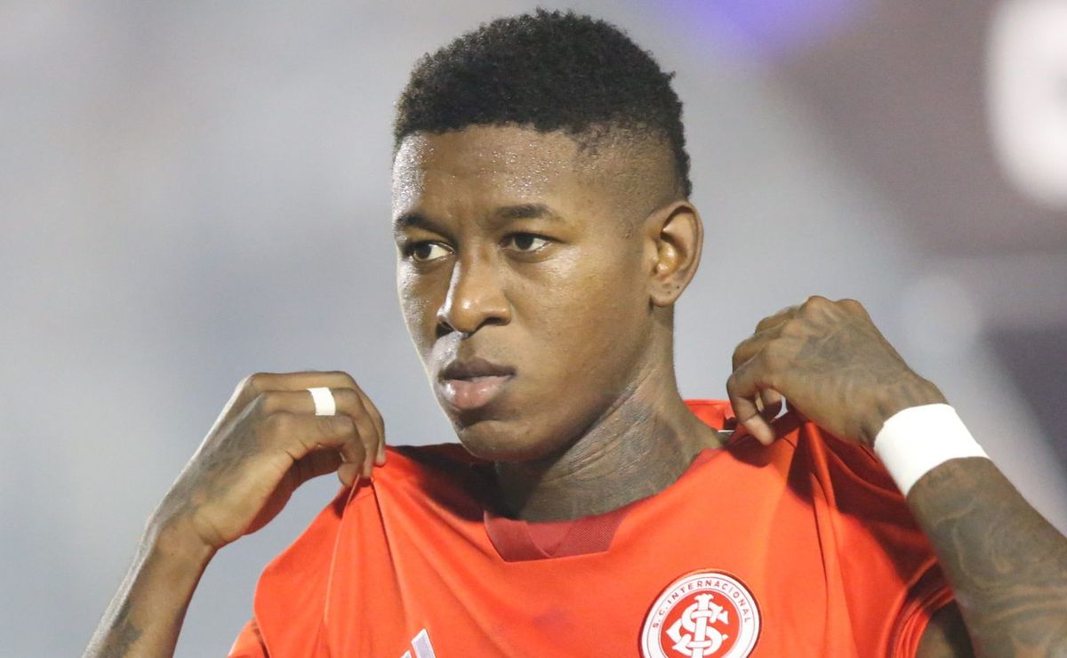 Flamengo Pressiona por Vitão, Mas Internacional Rejeita Proposta Apresentada