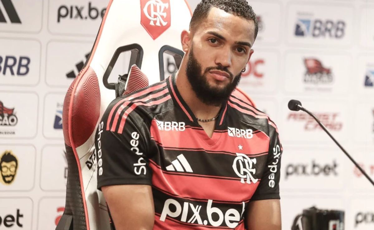 Inspiração em Cano: Juninho chega ao Flamengo e revela admiração.