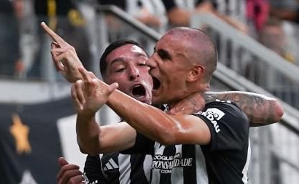 Herói contra o Democrata, zagueiro Dudu manda recado para a torcida do Galo