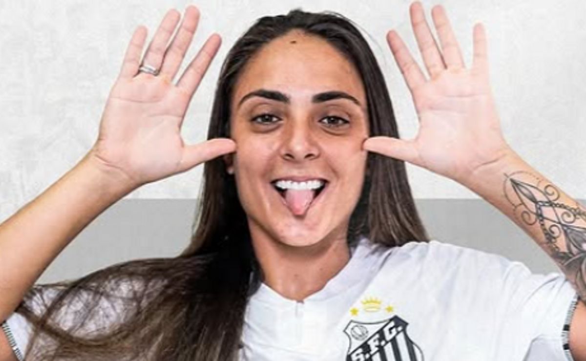 Nicole Marussi reforça o Santos por empréstimo após deixar o Corinthians.