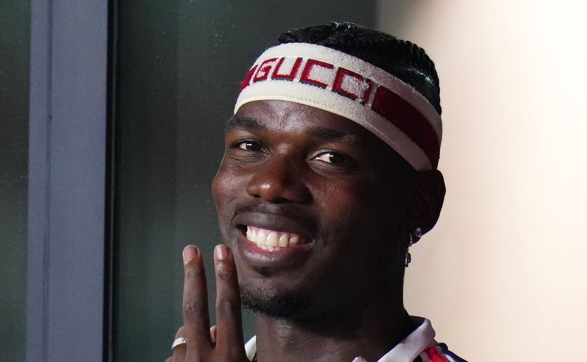Pogba contratado pelo Flamengo divide opiniões; Alex Sandro apoia Boto.