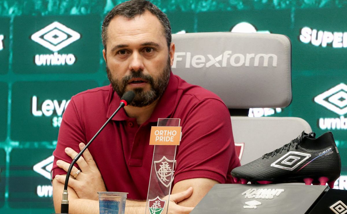 Saída de Árias para Europa não é descartada por Mario Bittencourt após renovação com Fluminense