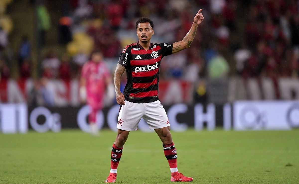 Allan conta com apoio de Filipe Luis e espera crescimento no Flamengo