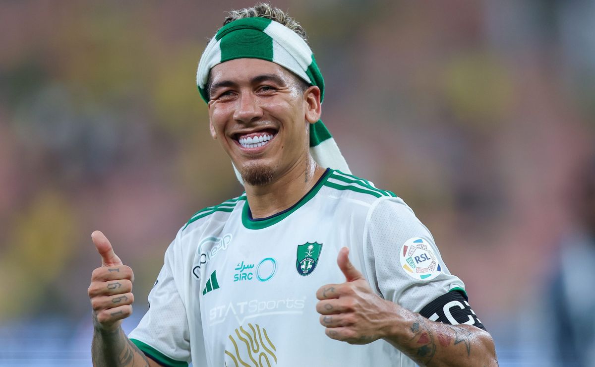 Firmino no Palmeiras em 2025: Velloso elogia jogador técnico