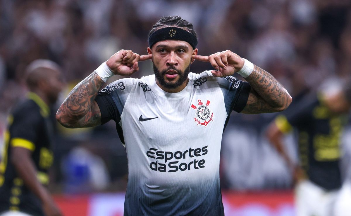 Corinthians pode escalar Memphis e Rodrigo Garro juntos no clássico contra Santos