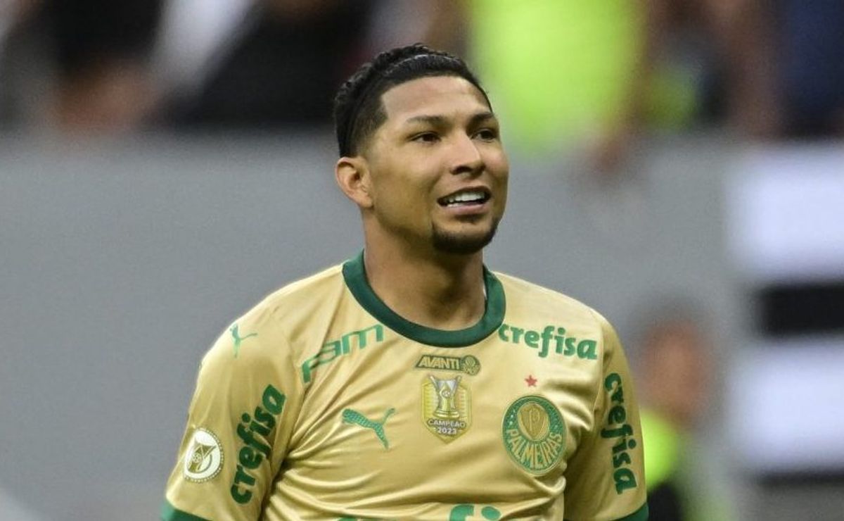 Palmeiras decide futuro de Rony e responde proposta do Grêmio