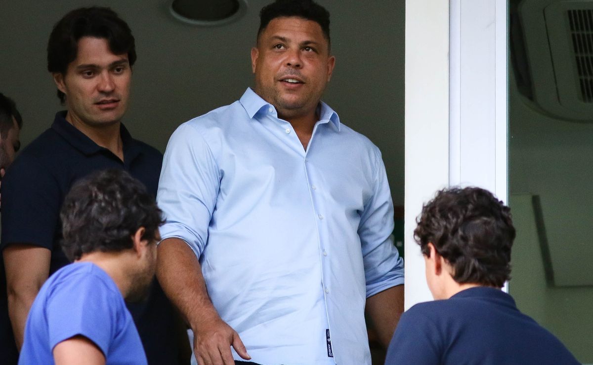 Ronaldo Fenômeno Expressa Frustração Com Flamengo: Carrego Isso