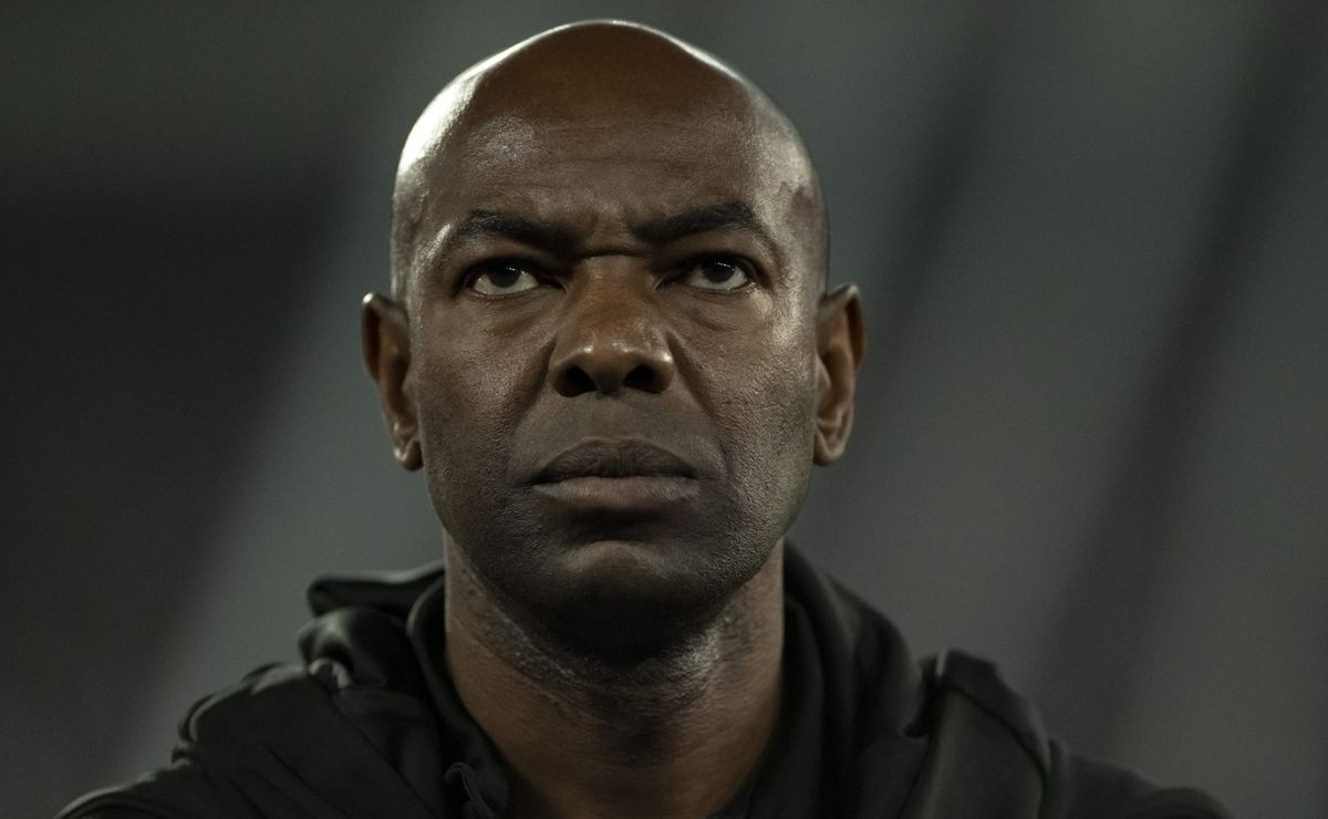 Caçapa manda a real sobre o Botafogo e projeta final contra o Racing