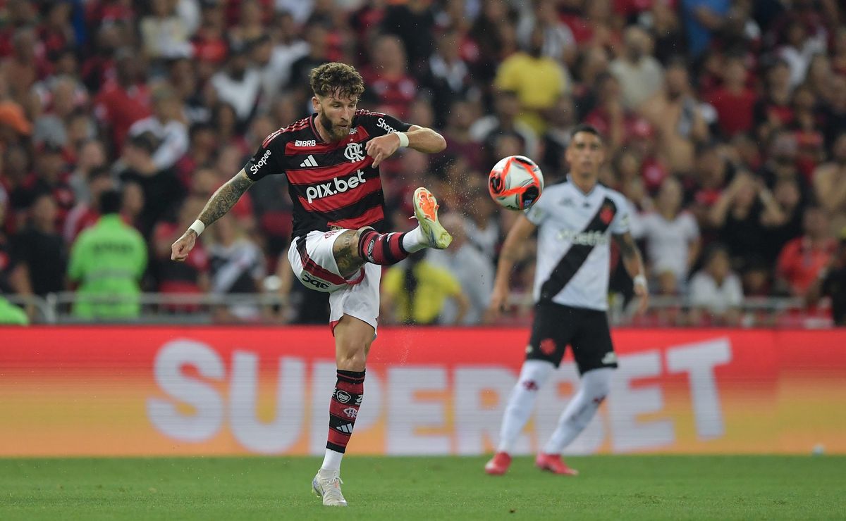 Flamengo de Filipe Luís domina os clássicos e avança para o mata-mata