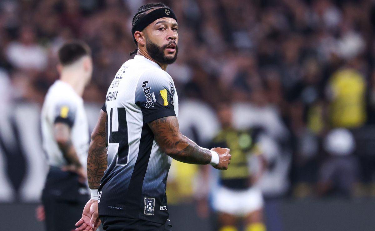 Memphis Depay fala sobre estreia na Libertadores: 